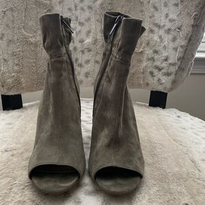 Vince Camuto light green suede booties with open toe